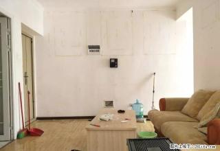 市中心北京路穿新鼓楼地铁口精装一室一厅拎包入住 房东急租 - 昆明28生活网 km.28life.net